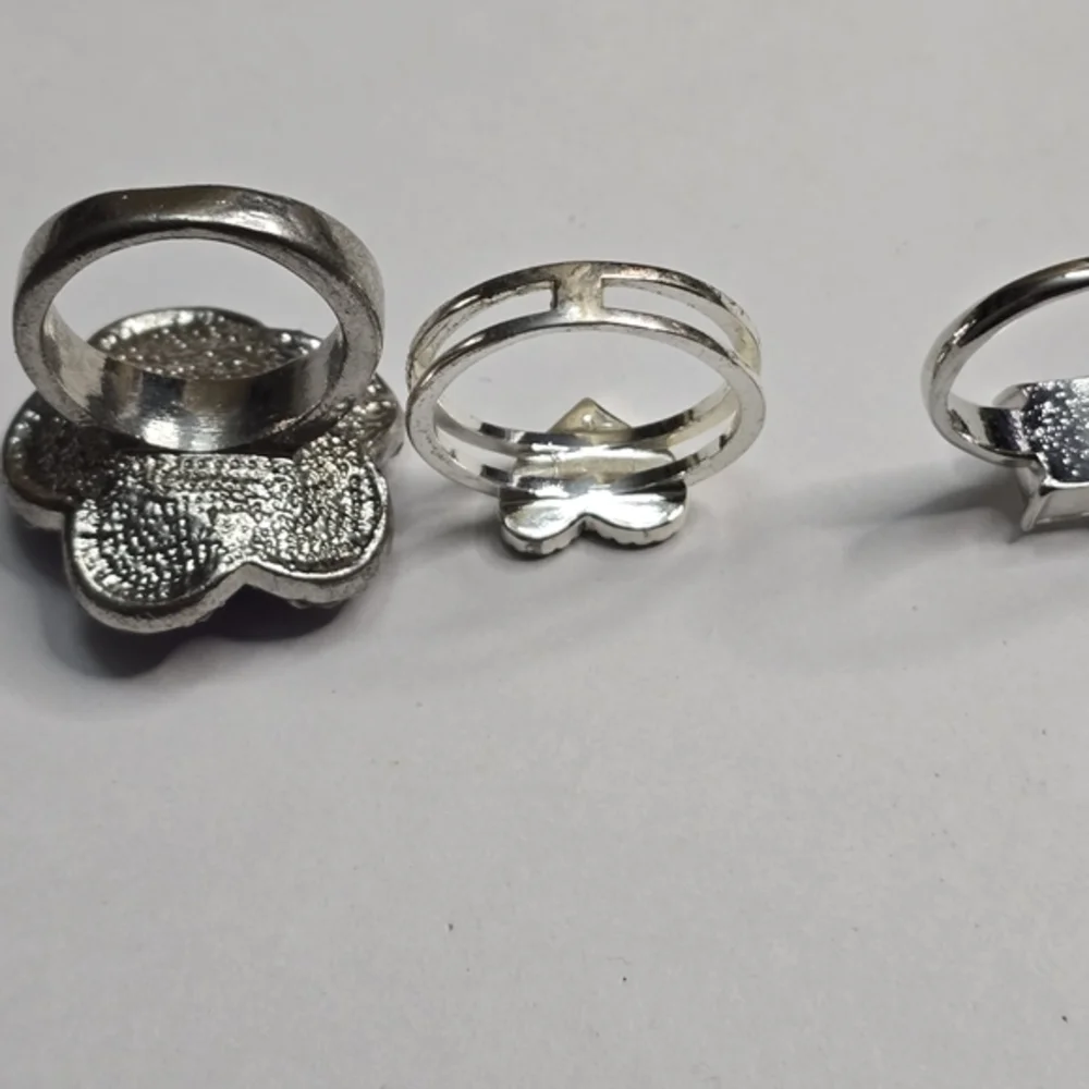 Treska Elegant‎ Purple Flower Ring with Silver Accents Size 7 Bundle Lot